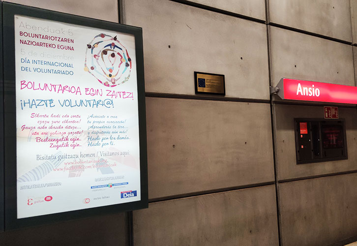 Voluntariado - Publicidad en Metro Bilbao - Estación Ansio