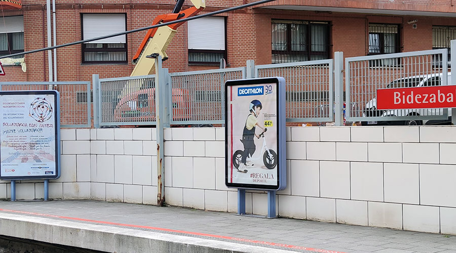 Voluntariado - Publicidad en Metro Bilbao - Estación Bidezabal